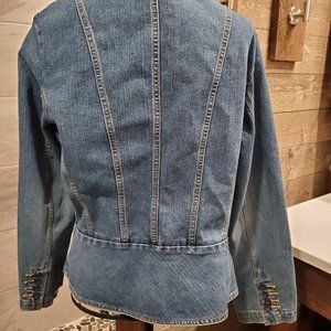 St. John's Bay Denim Jacket Size Med Stretch Button Blue Pockets Denim M